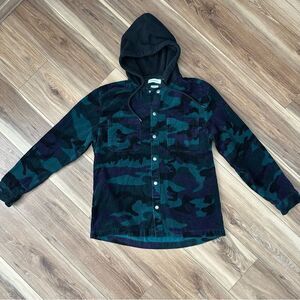 Urban Outfitters Jacket Corduroy Camo button-up Purple green black Size Med.